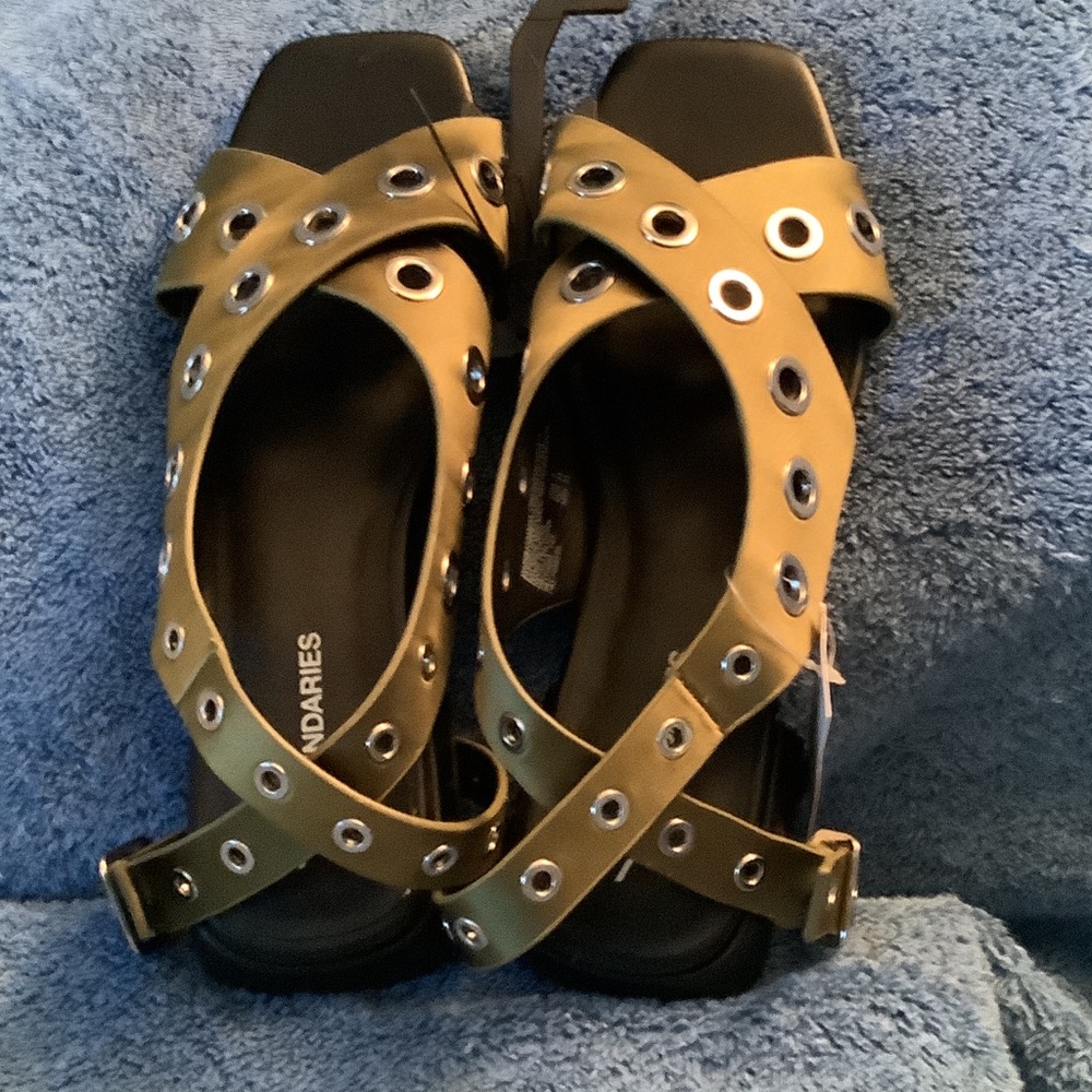 No Boundaries Olive Green Eyelet Cross-Strap Sandals